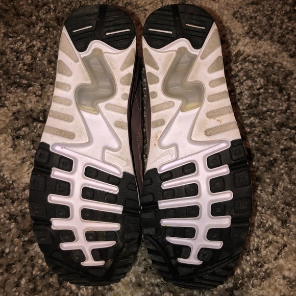 Nike Air Max - Picture 3 of 4